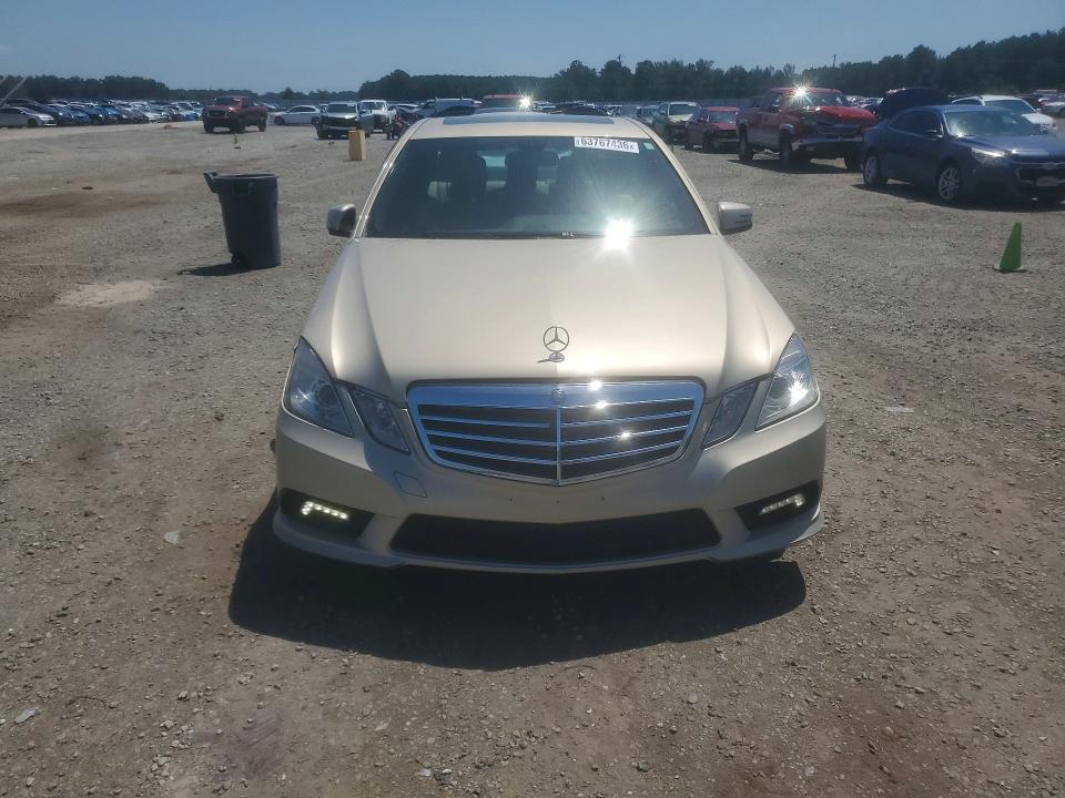 63767436 :رقم المزاد ، WDDHF2EB0BA509760 vin ، 2011 Mercedes-benz E مزاد بيع