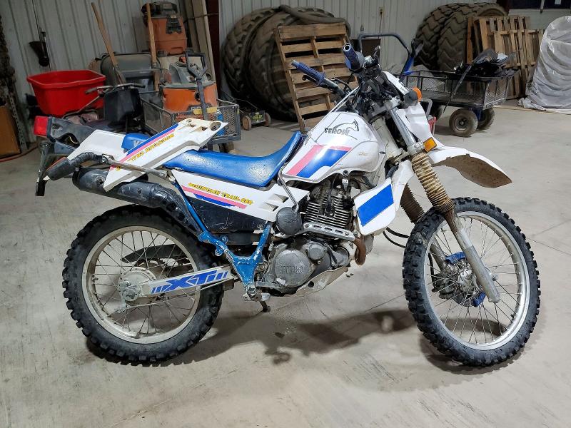 64462856 :رقم المزاد ، JYA4BEE05PA014865 vin ، 1993 Yamaha Xt225 مزاد بيع