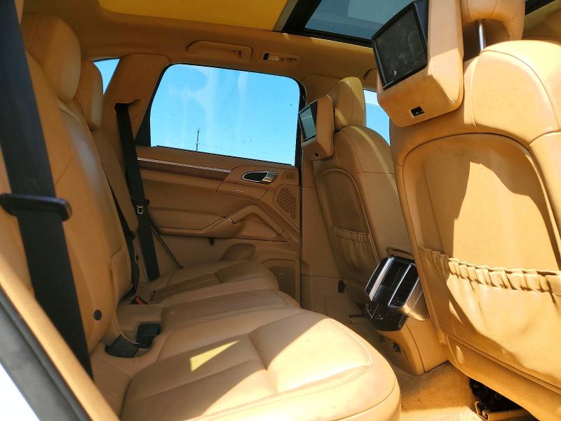 63900146 :رقم المزاد ، WP1AA2A26BLA09718 vin ، 2011 Porsche Cayenne 4d مزاد بيع