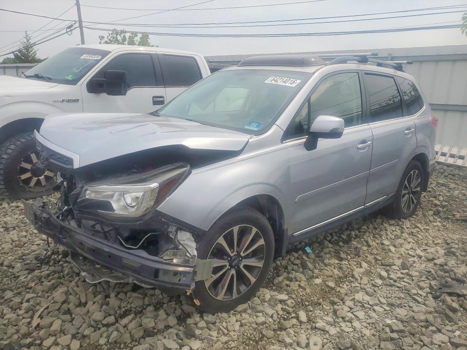 64214016 :رقم المزاد ، JF2SJGWC6HH451514 vin ، 2017 Subaru Forester مزاد بيع