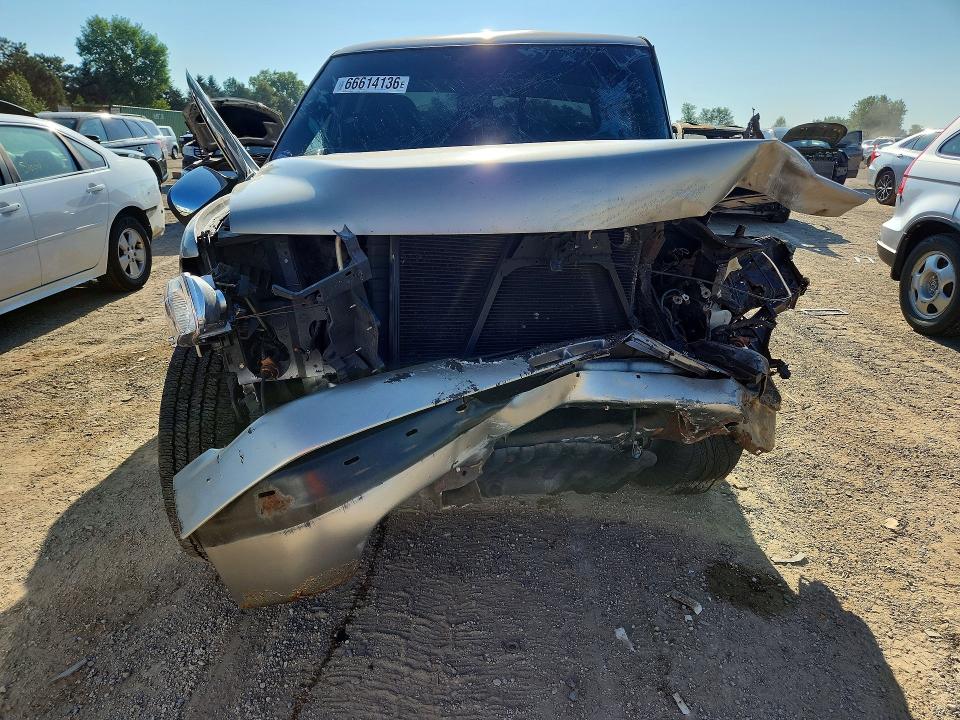66614136 :رقم المزاد ، 2GCEC19V4Y1170024 vin ، 2000 Chevrolet Silverado مزاد بيع