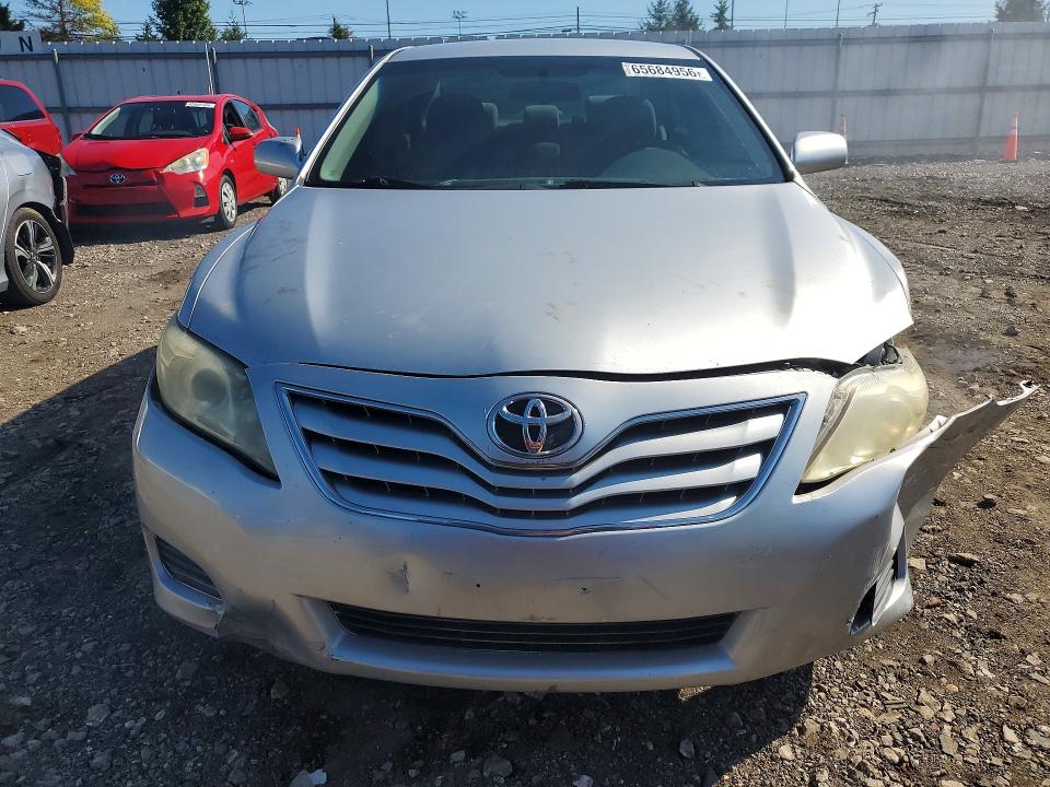 65684956 :رقم المزاد ، 4T1BF3EK1BU728453 vin ، 2011 Toyota Camry مزاد بيع