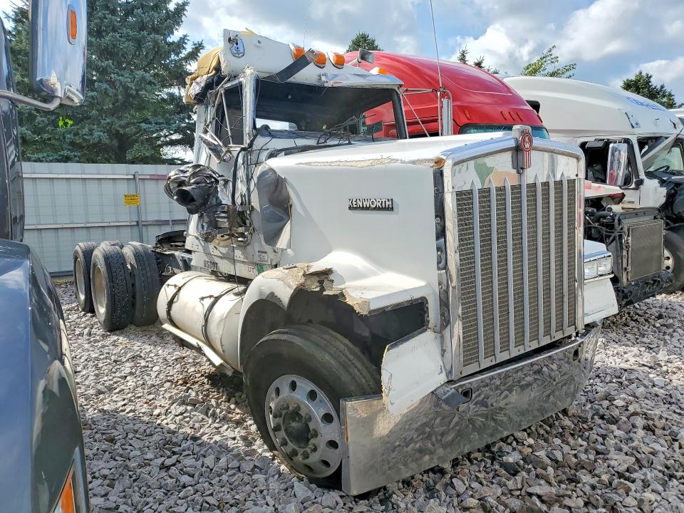 Продажа на аукционе авто 2001 Kenworth Unknown, vin: IA046566, номер лота: 63242456