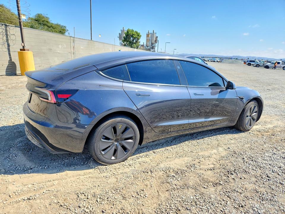 2025 Tesla Model 3 მანქანა იყიდება აუქციონზე, vin: 5YJ3E1EA2SF058508, აუქციონის ნომერი: 64512116