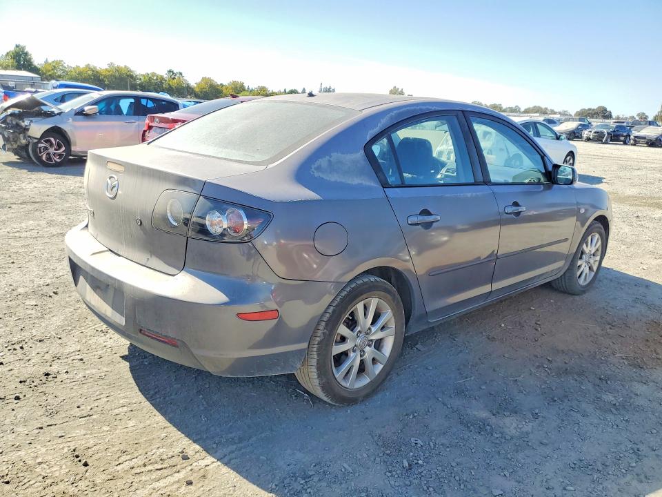 65308596 :رقم المزاد ، JM1BK12G681839580 vin ، 2008 Mazda 3 مزاد بيع