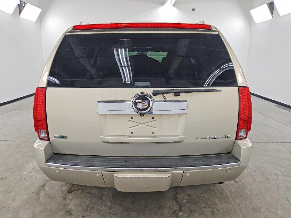2011 Cadillac Escalade მანქანა იყიდება აუქციონზე, vin: 1GYS4CEF2BR148588, აუქციონის ნომერი: 61074036