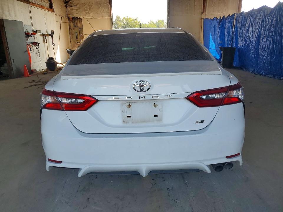 Продаж на аукціоні авто 2018 Toyota Camry, vin: 4T1B11HK9JU065579, номер лоту: 66797396