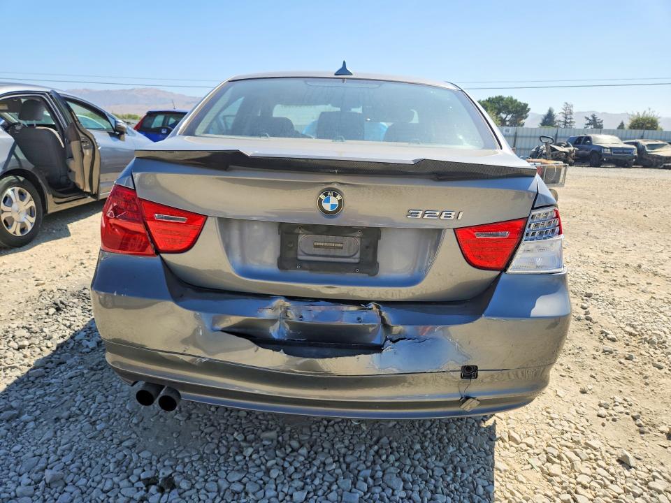 2011 Bmw 328 მანქანა იყიდება აუქციონზე, vin: WBAPH5G5XBNM71940, აუქციონის ნომერი: 63928956