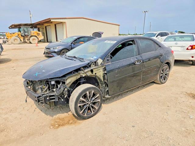63210316 :رقم المزاد ، 5YFBURHE8JP800604 vin ، 2018 Toyota Corolla مزاد بيع