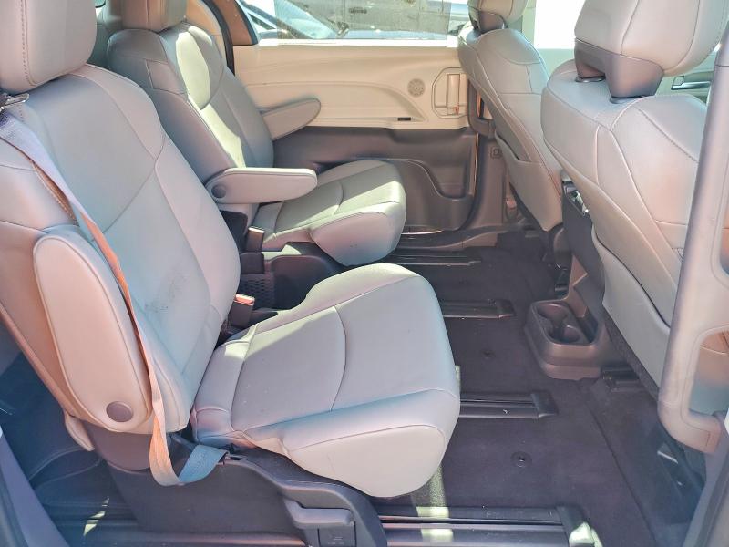 Продажа на аукционе авто 2023 Toyota Sienna, vin: 5TDYSKFC1PS100142, номер лота: 64026546