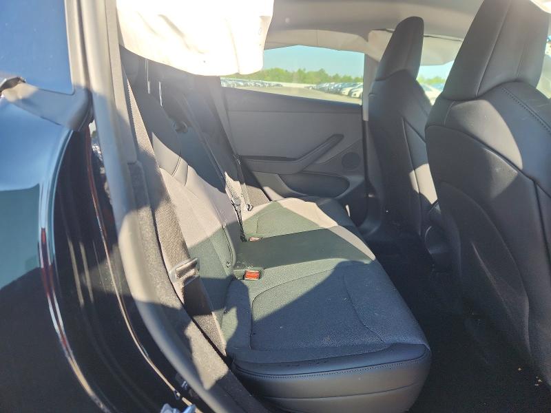 65819146 :رقم المزاد ، 7SAYGDEE1TA705891 vin ، 2026 Tesla Model Y مزاد بيع