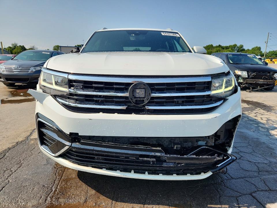 Продажа на аукционе авто 2021 Volkswagen Atlas Cross Sport, vin: 1V2CE2CA2MC217695, номер лота: 64447366
