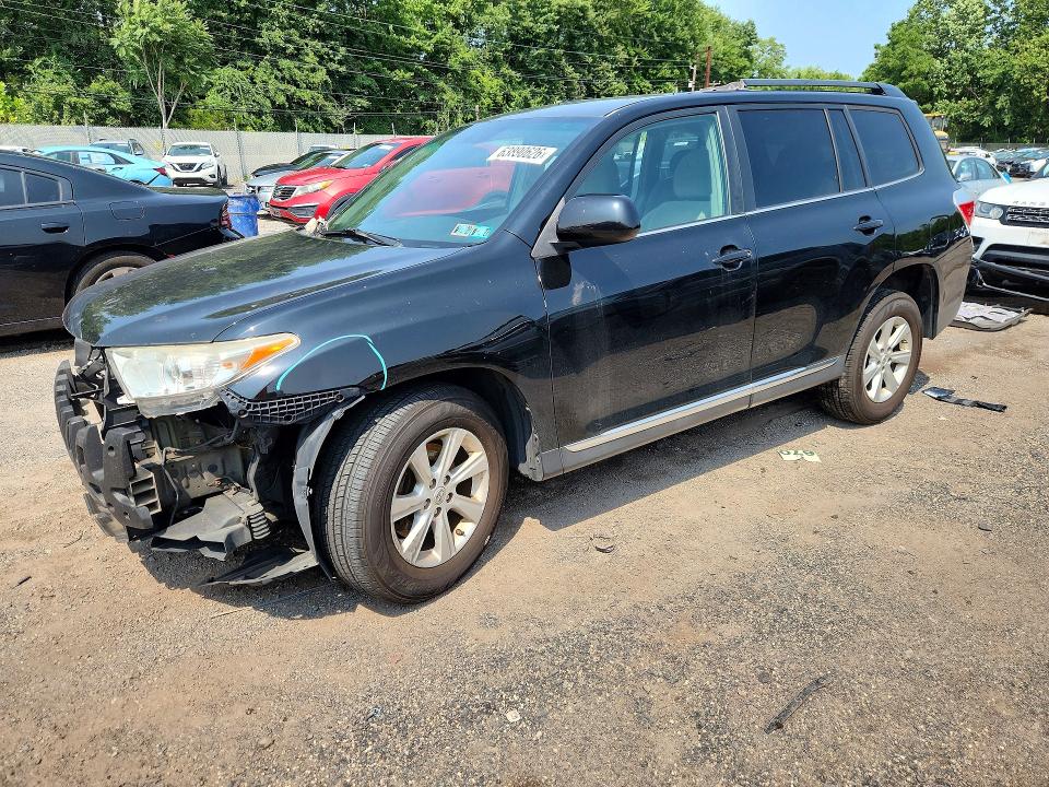 Auction sale of the 2011 Toyota Highlander, vin: 5TDBK3EH1BS082520, lot number: 63890626