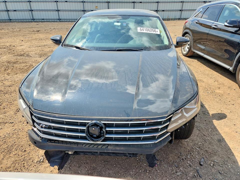 Продаж на аукціоні авто 2017 Volkswagen Passat, vin: 1VWDT7A35HC073236, номер лоту: 64106266