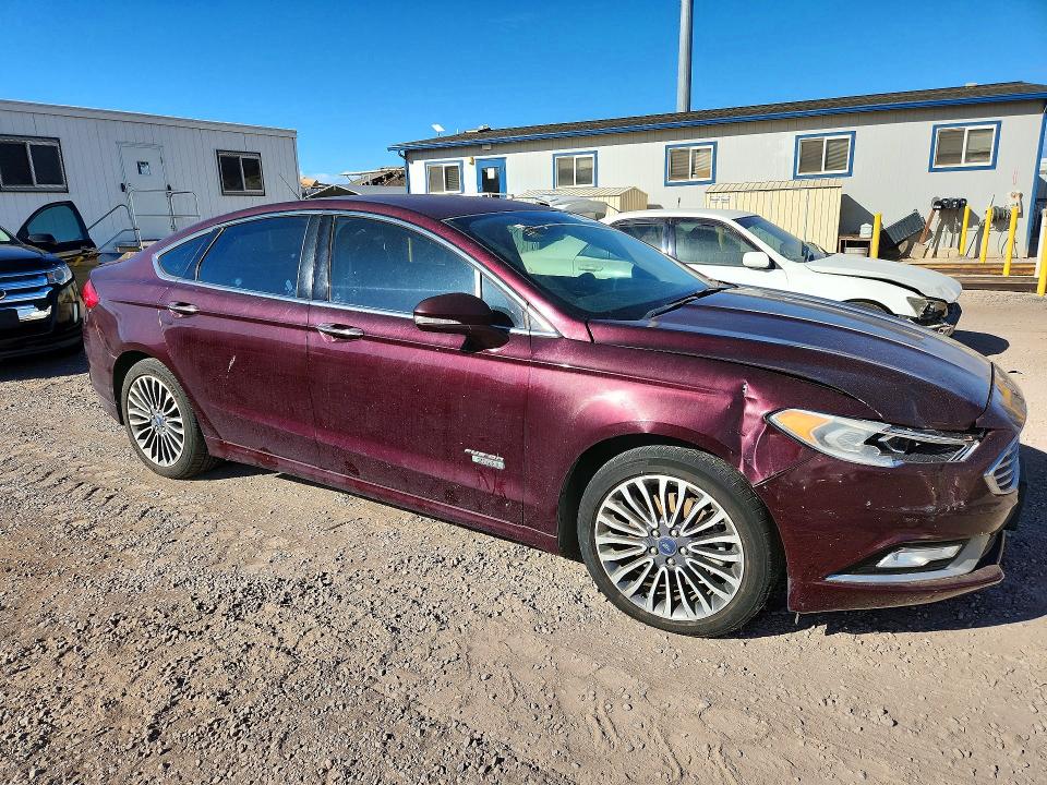 62108836 :رقم المزاد ، 3FA6P0SU6HR180673 vin ، 2017 Ford Fusion مزاد بيع