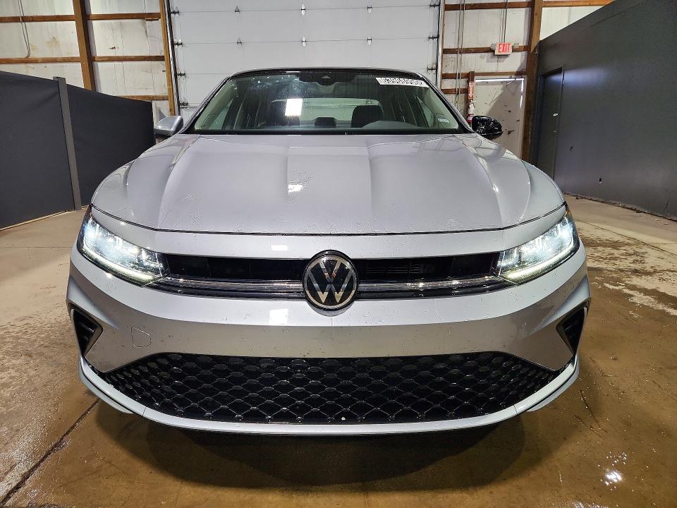 63968996 :رقم المزاد ، 3VW7X7BU2SM009931 vin ، 2025 Volkswagen Jetta مزاد بيع