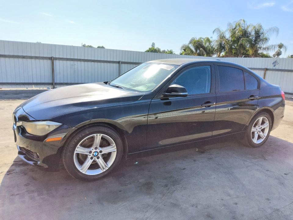 2013 Bmw 328 მანქანა იყიდება აუქციონზე, vin: WBA3C1C58DF438637, აუქციონის ნომერი: 63759216