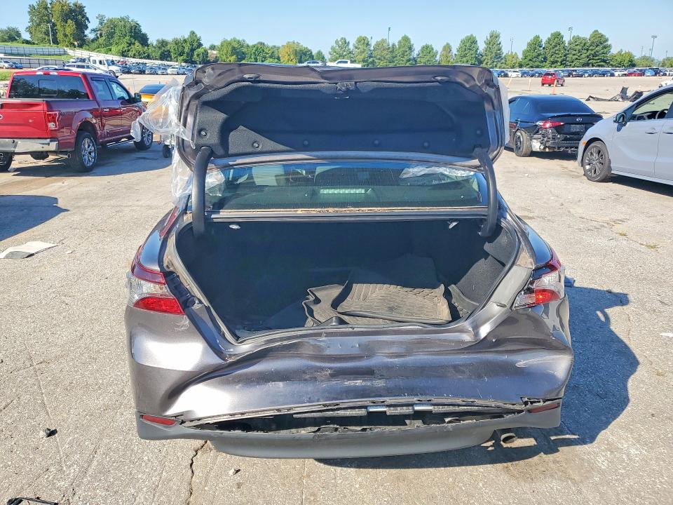 2022 Toyota Camry მანქანა იყიდება აუქციონზე, vin: 4T1C11AK5NU647618, აუქციონის ნომერი: 65493716