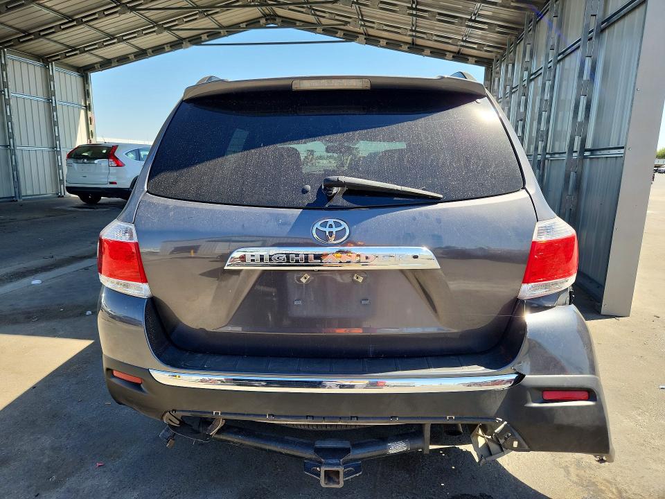 Продажа на аукционе авто 2011 Toyota Highlander, vin: 5TDZK3EH0BS033677, номер лота: 63598436