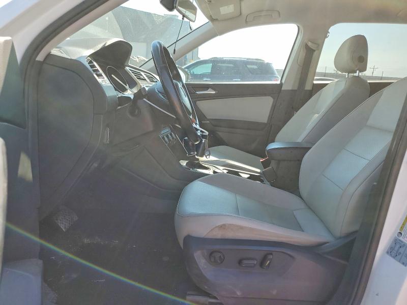 Продажа на аукционе авто 2018 Volkswagen Tiguan, vin: 3VV2B7AX4JM002406, номер лота: 63470436