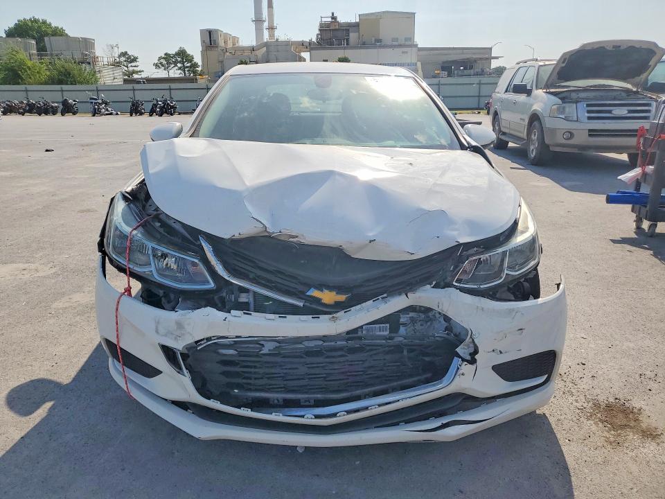 Продаж на аукціоні авто 2018 Chevrolet Cruze, vin: 1G1BC5SMXJ7197659, номер лоту: 64517156