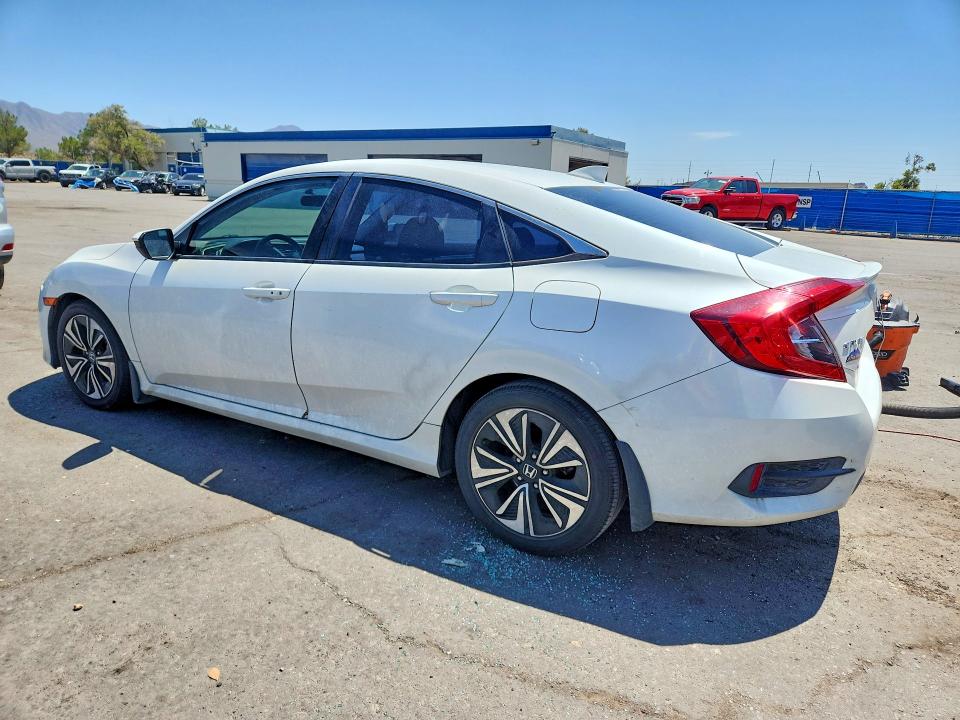 66118116 :رقم المزاد ، JHMFC1F39JX001695 vin ، 2018 Honda Civic مزاد بيع