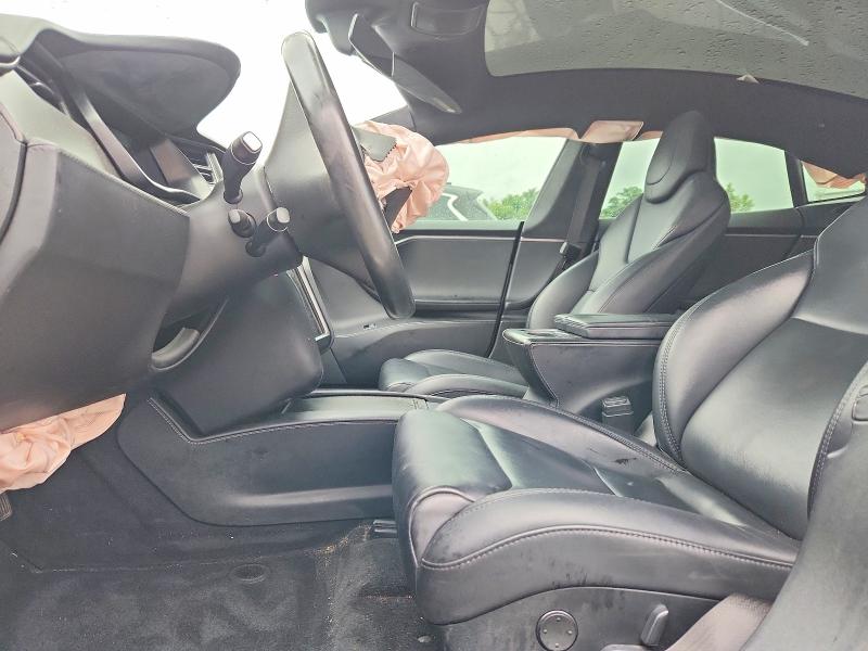 64373136 :رقم المزاد ، 5YJSA1E22JF258299 vin ، 2018 Tesla Model S مزاد بيع