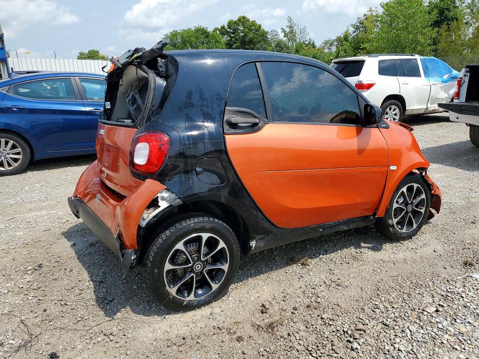 Aukcja sprzedaży 2016 Smart Eq Fortwo, vin: WMEFJ5DA5GK055745, numer aukcji: 64924776