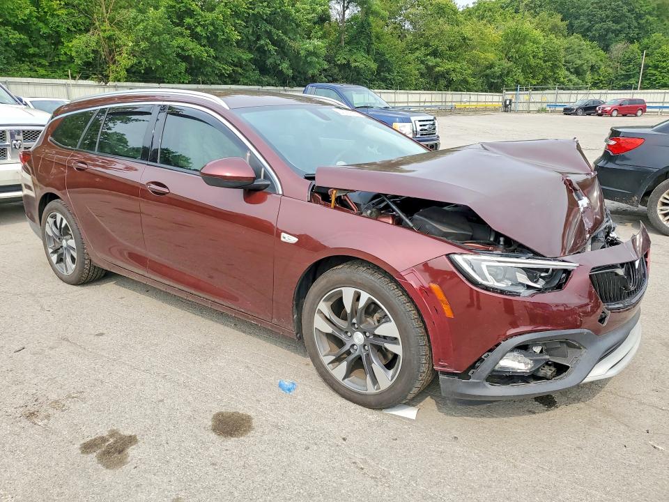 2018 Buick Regal Tourx მანქანა იყიდება აუქციონზე, vin: W04GV8SX6J1112607, აუქციონის ნომერი: 64386316