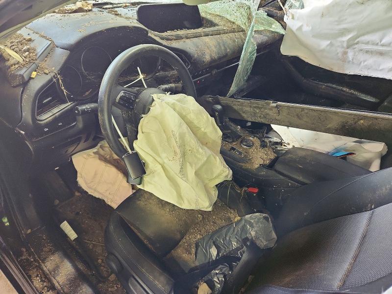 64386586 :رقم المزاد ، 3MVDMBAM0RM689081 vin ، 2024 Mazda Cx-30 مزاد بيع