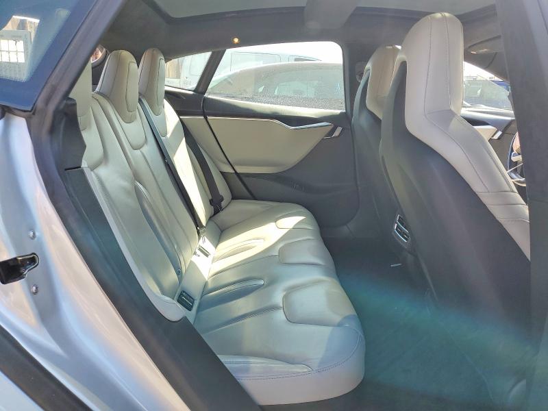 66072116 :رقم المزاد ، 5YJSA1E24GF153739 vin ، 2016 Tesla Model S مزاد بيع