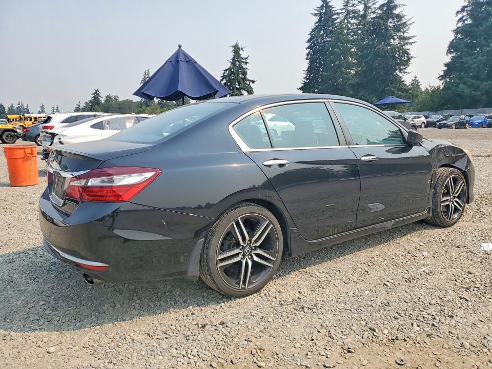 Продажа на аукционе авто 2017 Honda Accord, vin: 1HGCR2F57HA112822, номер лота: 63556176