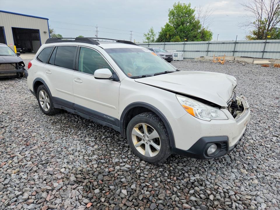 63344896 :رقم المزاد ، 4S4BRCLC8E3309738 vin ، 2014 Subaru Outback مزاد بيع