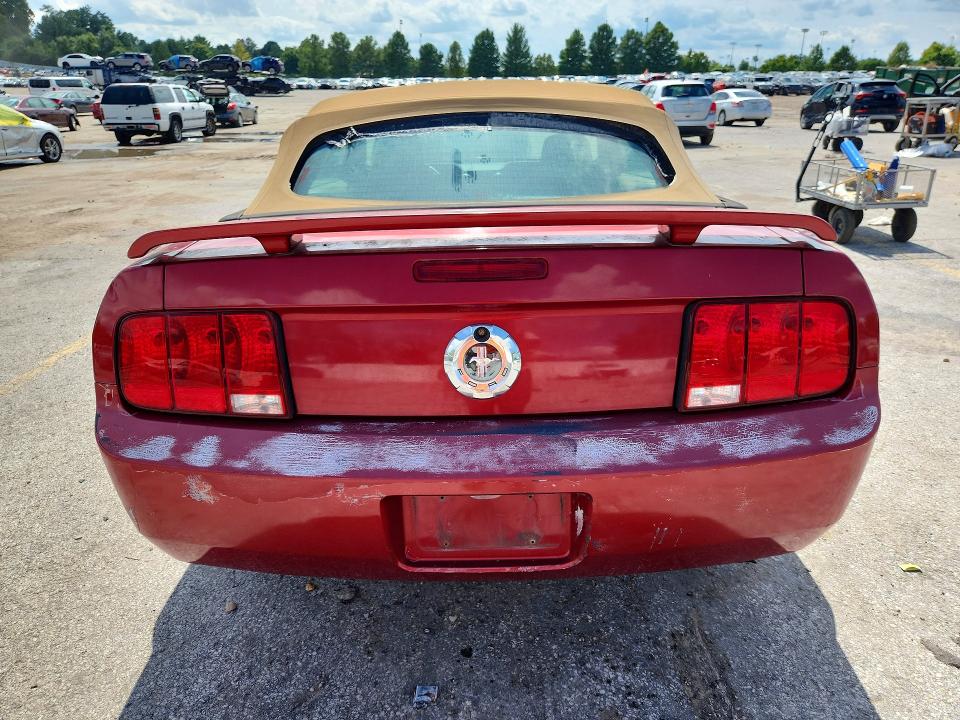 2006 Ford Mustang მანქანა იყიდება აუქციონზე, vin: 1ZVFT84N465217937, აუქციონის ნომერი: 65567876