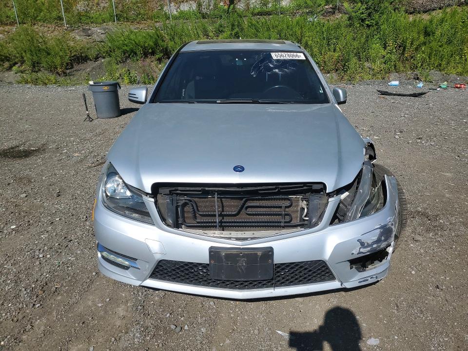 65628066 :رقم المزاد ، WDDGF4HB0ER320924 vin ، 2014 Mercedes-benz C مزاد بيع