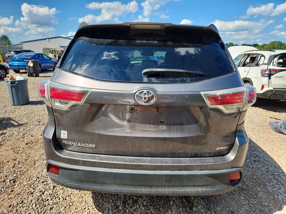 2016 Toyota Highlander მანქანა იყიდება აუქციონზე, vin: 5TDBKRFH6GS336764, აუქციონის ნომერი: 63902516