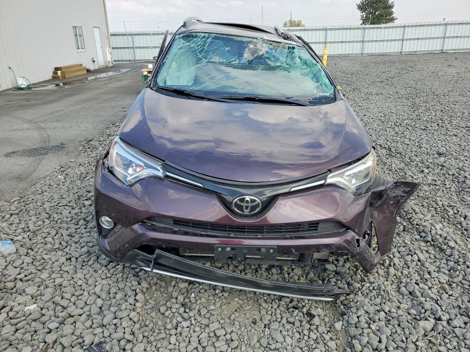 Продажа на аукционе авто 2018 Toyota Rav4, vin: 2T3DFREV9JW766623, номер лота: 64395316