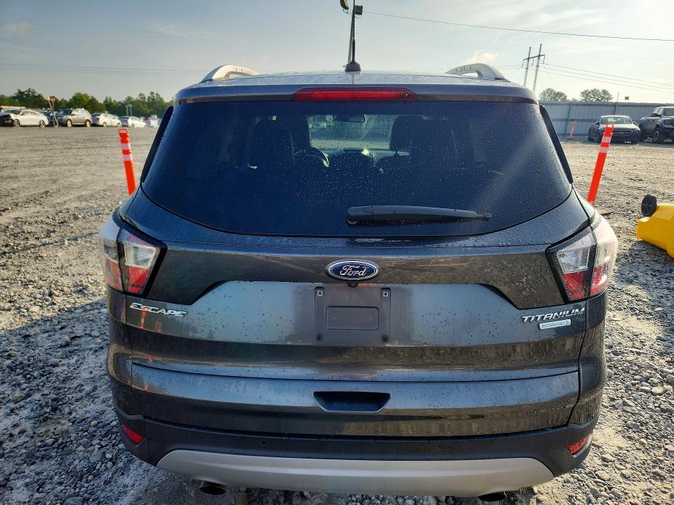Продажа на аукционе авто 2017 Ford Escape, vin: 1FMCU0JD0HUE01003, номер лота: 65743966