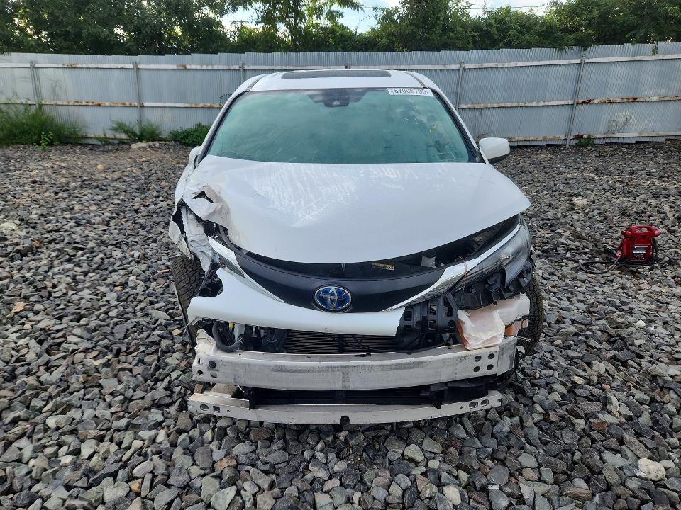 Продаж на аукціоні авто 2024 Toyota Sienna, vin: 5TDYSKFC4RS135101, номер лоту: 67006796
