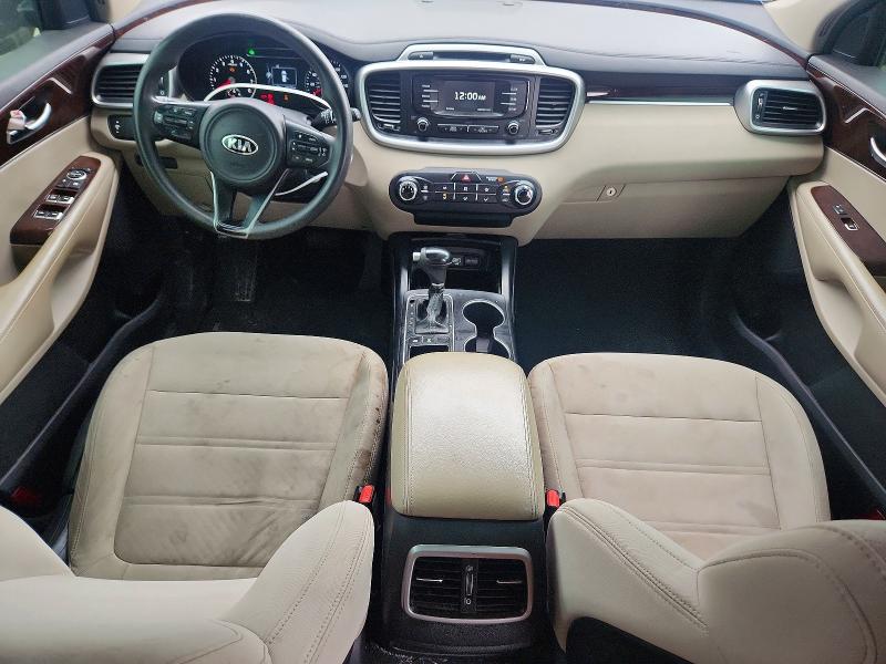 64768146 :رقم المزاد ، 5XYPGDA53HG187994 vin ، 2017 Kia Sorento مزاد بيع