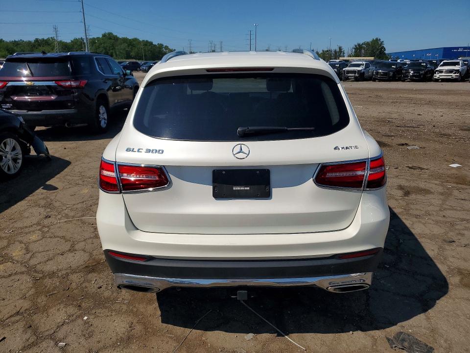 2018 Mercedes-benz Glc მანქანა იყიდება აუქციონზე, vin: WDC0G4KB6JV033679, აუქციონის ნომერი: 61714046