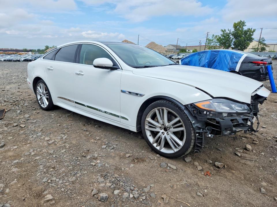 63494166 :رقم المزاد ، SAJWJ1CD9J8W14092 vin ، 2018 Jaguar Xj مزاد بيع