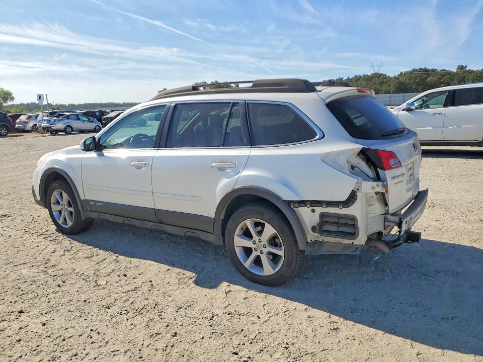 2014 Subaru Outback მანქანა იყიდება აუქციონზე, vin: 4S4BRBCC5E3282153, აუქციონის ნომერი: 64495856