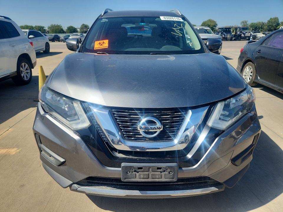 2017 Nissan Rogue მანქანა იყიდება აუქციონზე, vin: JN8AT2MT7HW149210, აუქციონის ნომერი: 65026116