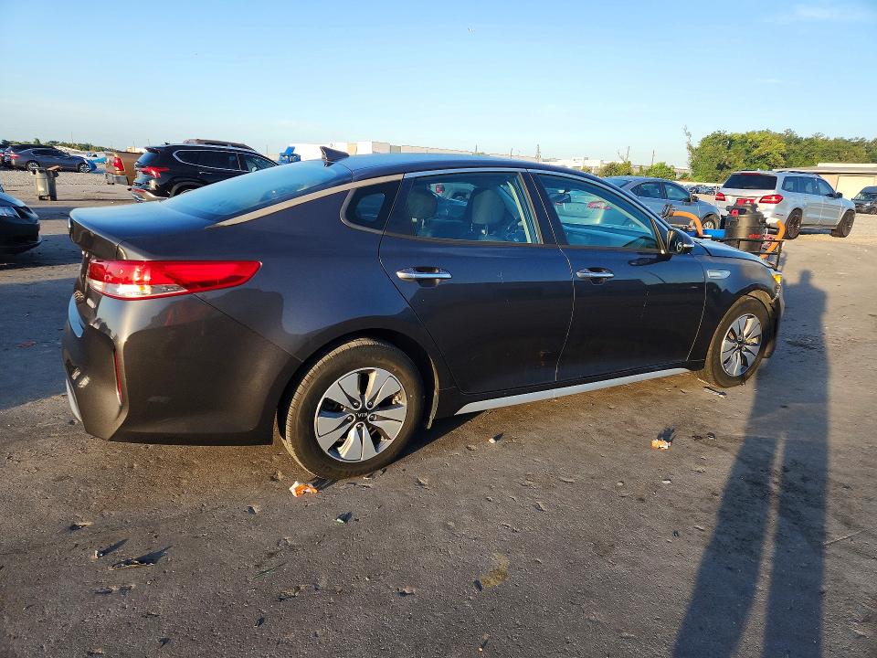 Продажа на аукционе авто 2017 Kia Optima, vin: KNAGT4LC7H5007008, номер лота: 64760816