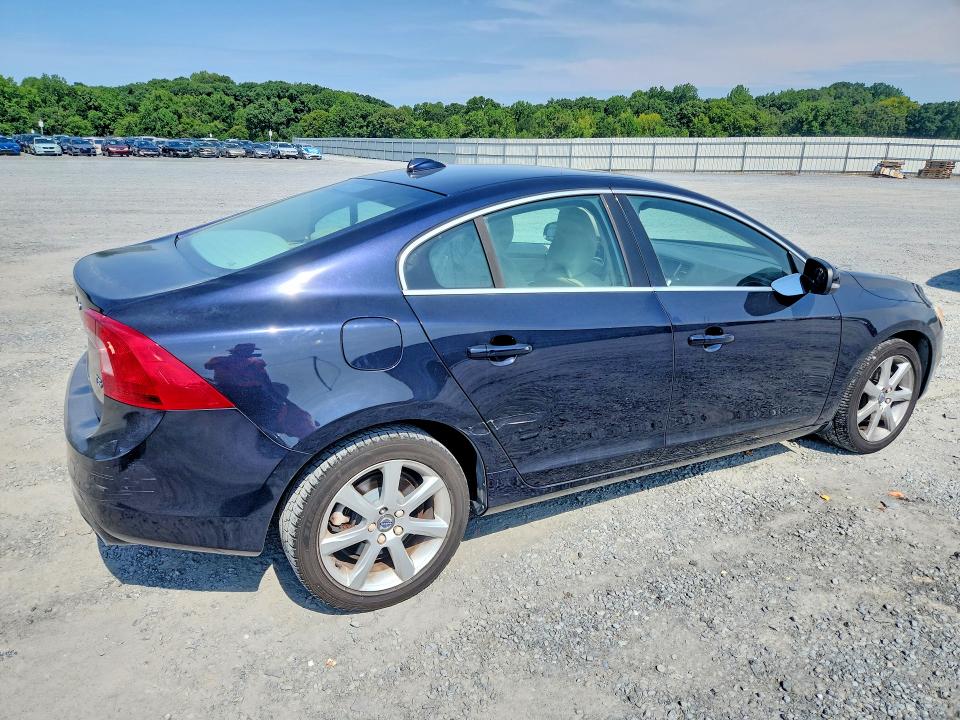 Продажа на аукционе авто 2016 Volvo S60, vin: YV126MFK0G2400186, номер лота: 64836106