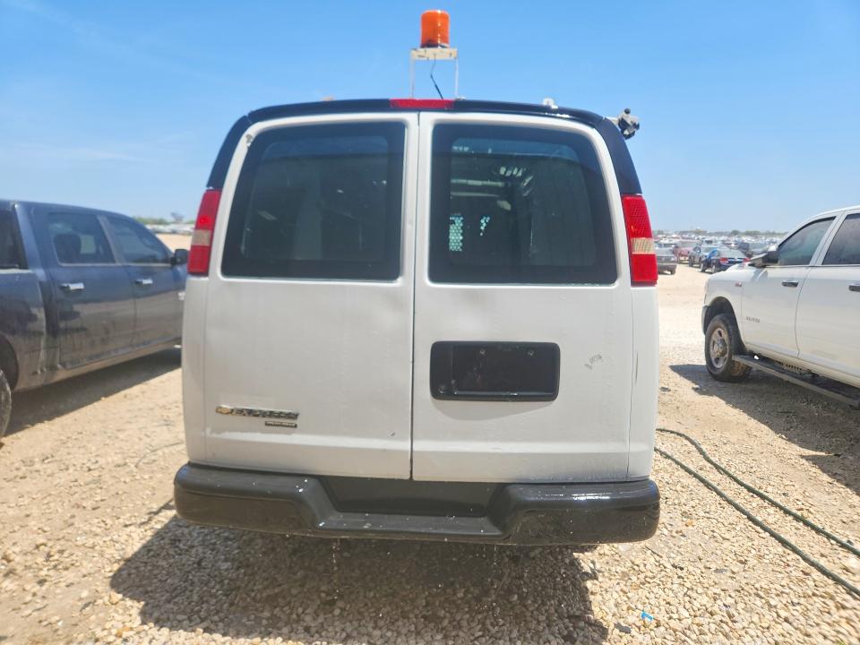 60203496 :رقم المزاد ، 1GCWGFFA6C1179622 vin ، 2012 Chevrolet G2500  Express مزاد بيع