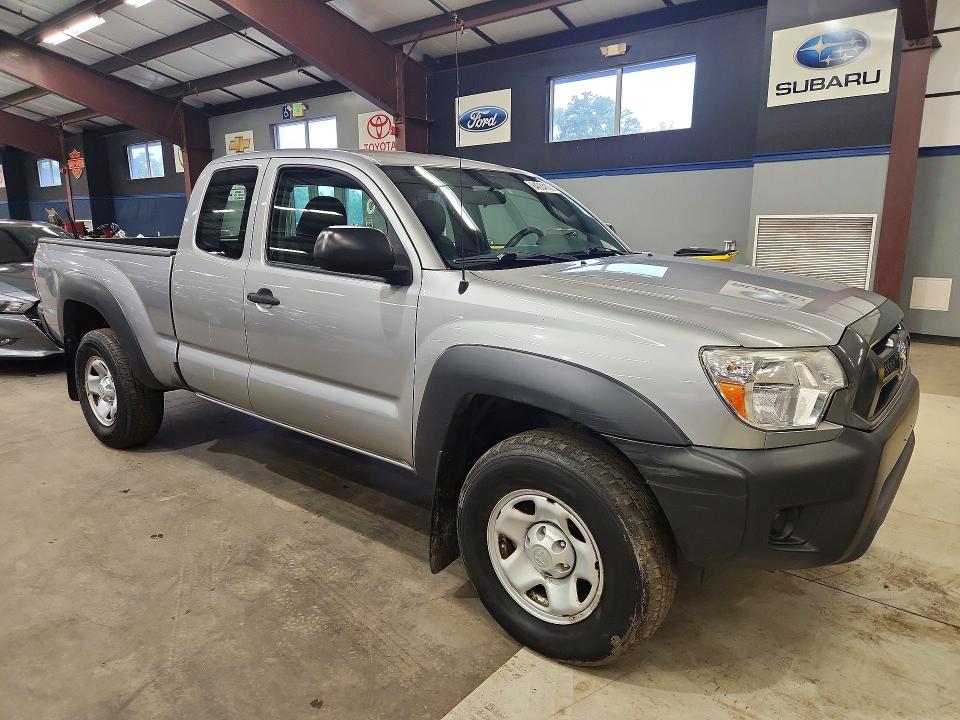 Продажа на аукционе авто 2015 Toyota Tacoma, vin: 5TFUX4EN1FX036921, номер лота: 64034136