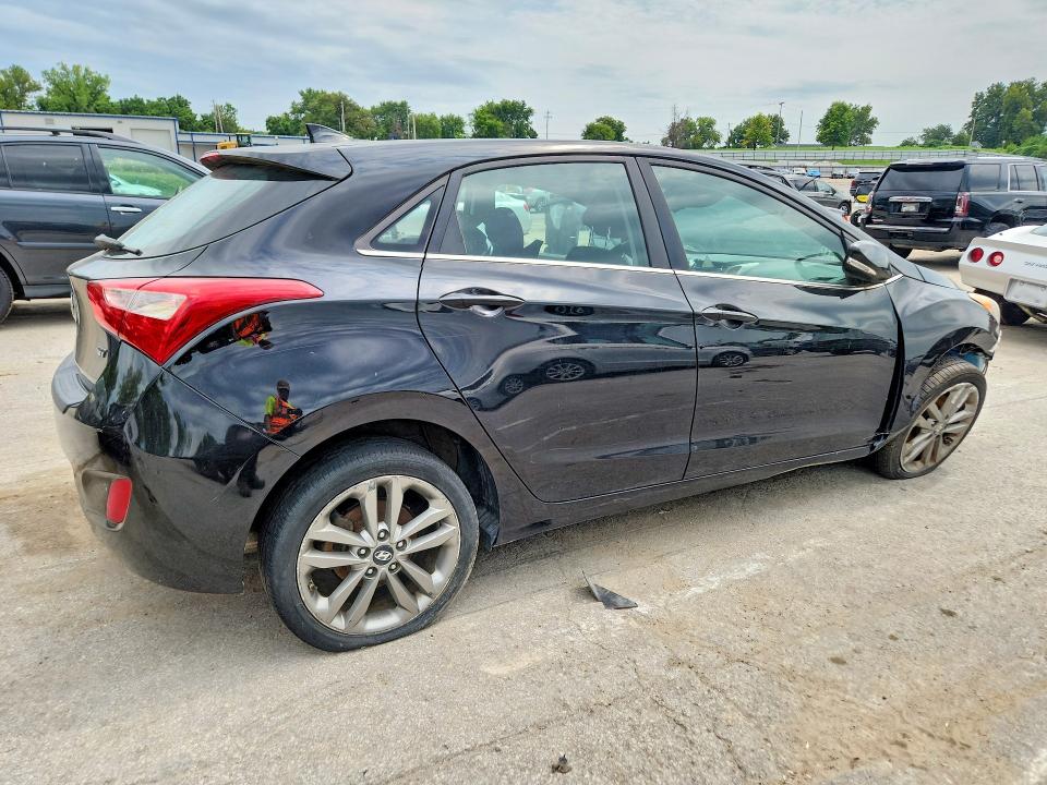 Продажа на аукционе авто 2016 Hyundai Elantra Gt, vin: KMHD35LH0GU300577, номер лота: 64698816