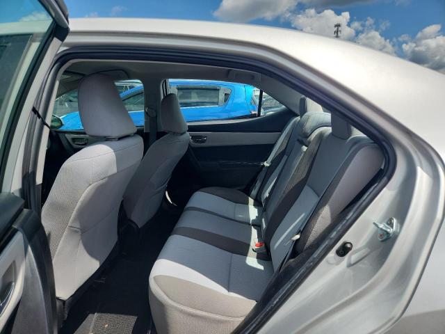 64639156 :رقم المزاد ، 5YFBURHE9JP795283 vin ، 2018 Toyota Corolla مزاد بيع